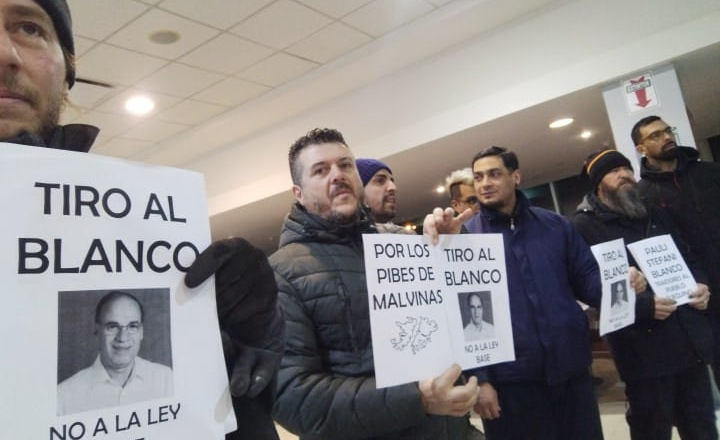 “Pablo Blanco se escapó como rata, cuidado por la Policía”