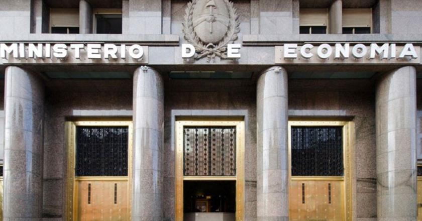 El Gobierno logró superávit financiero en junio
