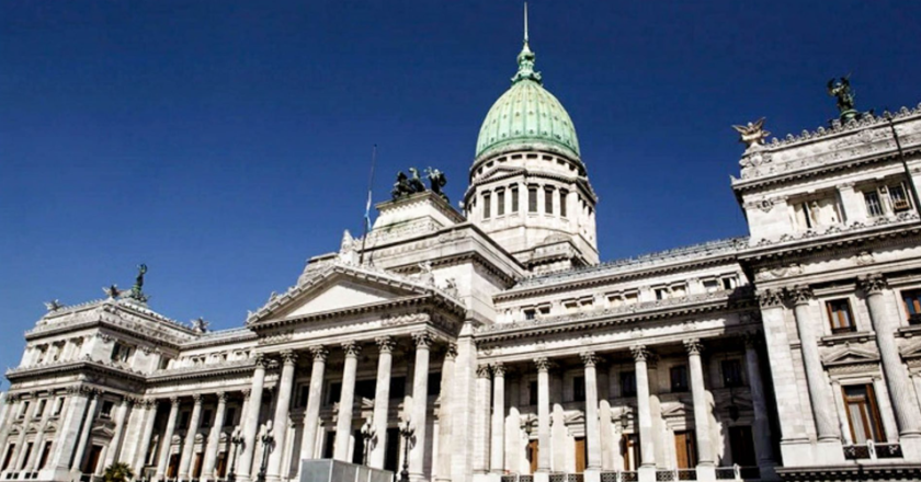 Presupuesto 2025: inflación del 139% y un dólar a 1016 pesos