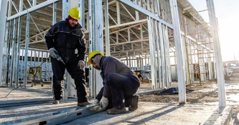 El empleo cayó un 39,6%