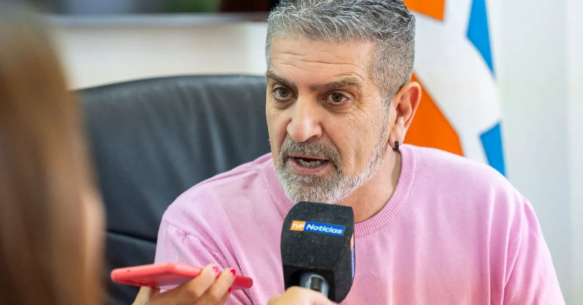 López Silva: «El objetivo es que cuando las clases se reanuden, las escuelas estén en condiciones»