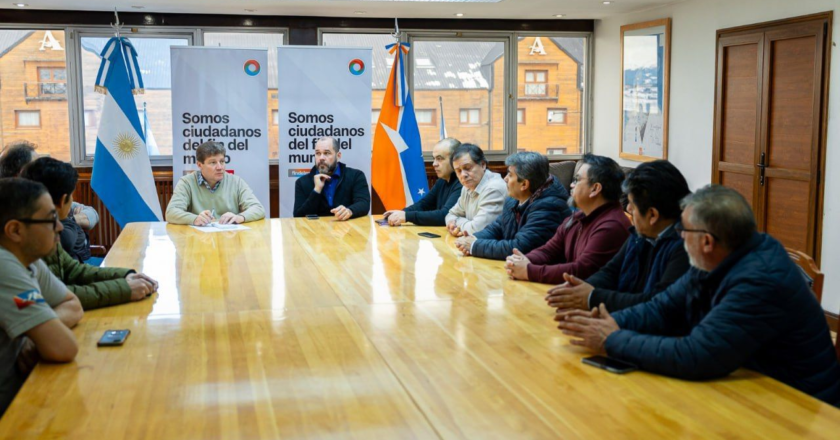 Alquiler de equipos de generación en puerta