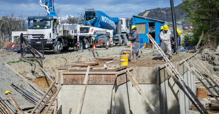 Iniciativa legislativa /Greve explicó el proyecto de inversión privada para obras públicas