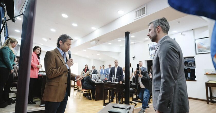 Juró Luciano Selzer y expresó su apoyo a la salmonicultura