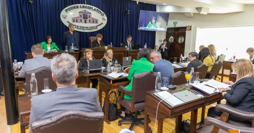 Sesión especial para la jura de Luciano Selzer